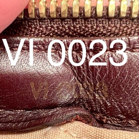 Louis Vuitton Burgundy Red Mini Lin Josephine GM with Gold Crossbody Chain - Picture 17 of 17